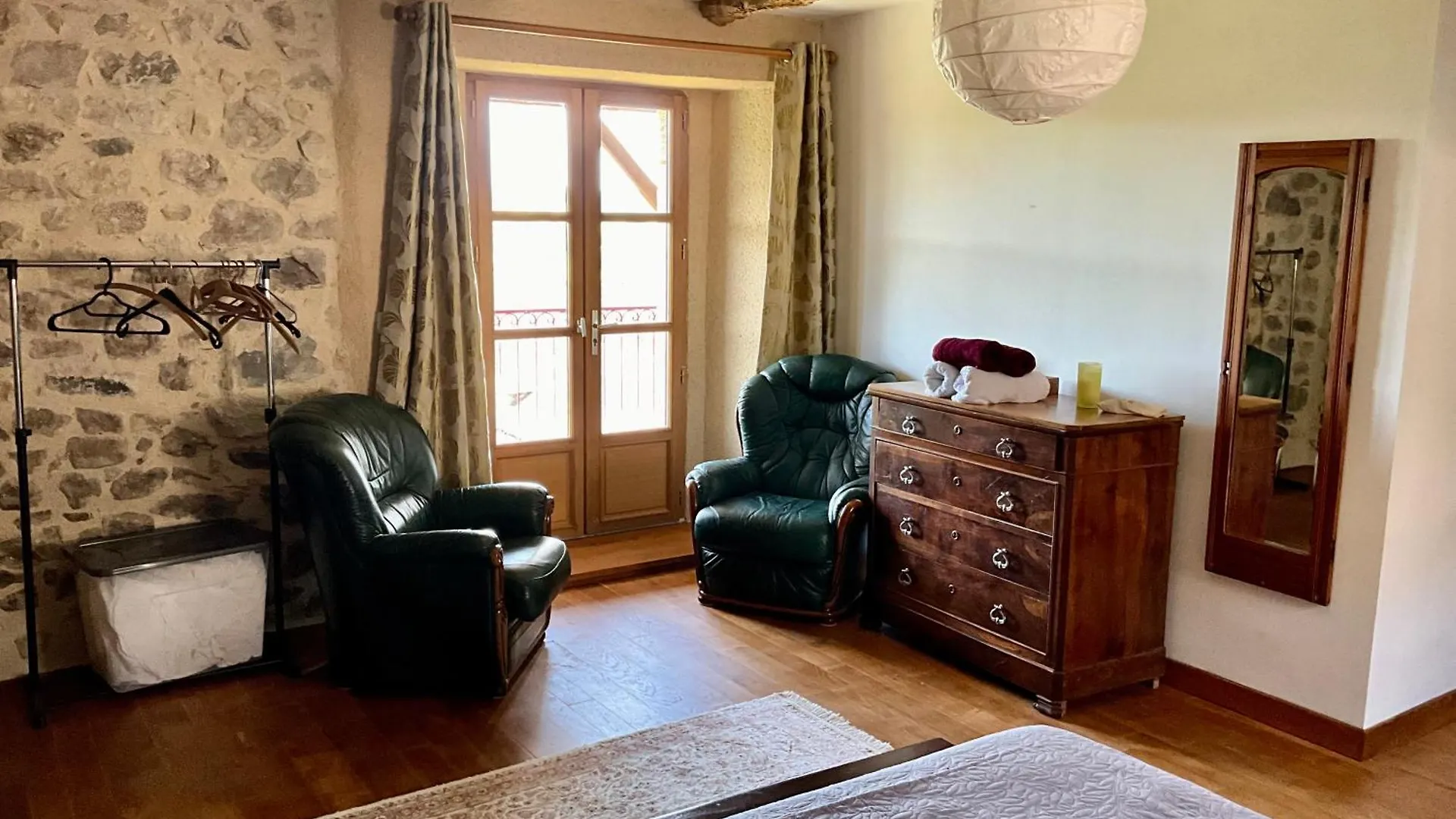 Beautifully Restored Farmhouse Villa Lunac